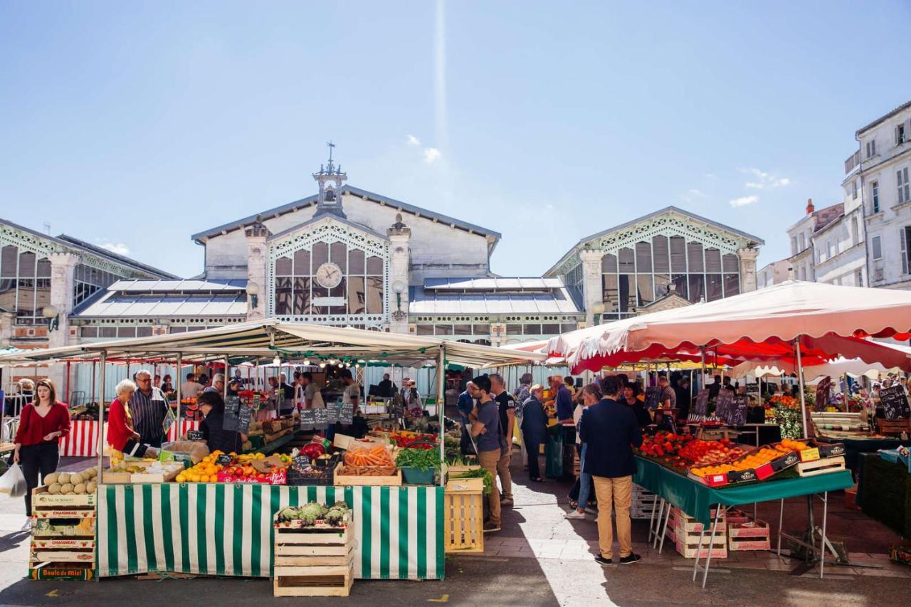 Charmant Cocon Iode Cosy Equipe, Baigne De Lumiere, Situe Au Coeur De La Rochelle A 1Min A Pied Du Marche Central Avec Tv Et Wifi Eksteriør bilde